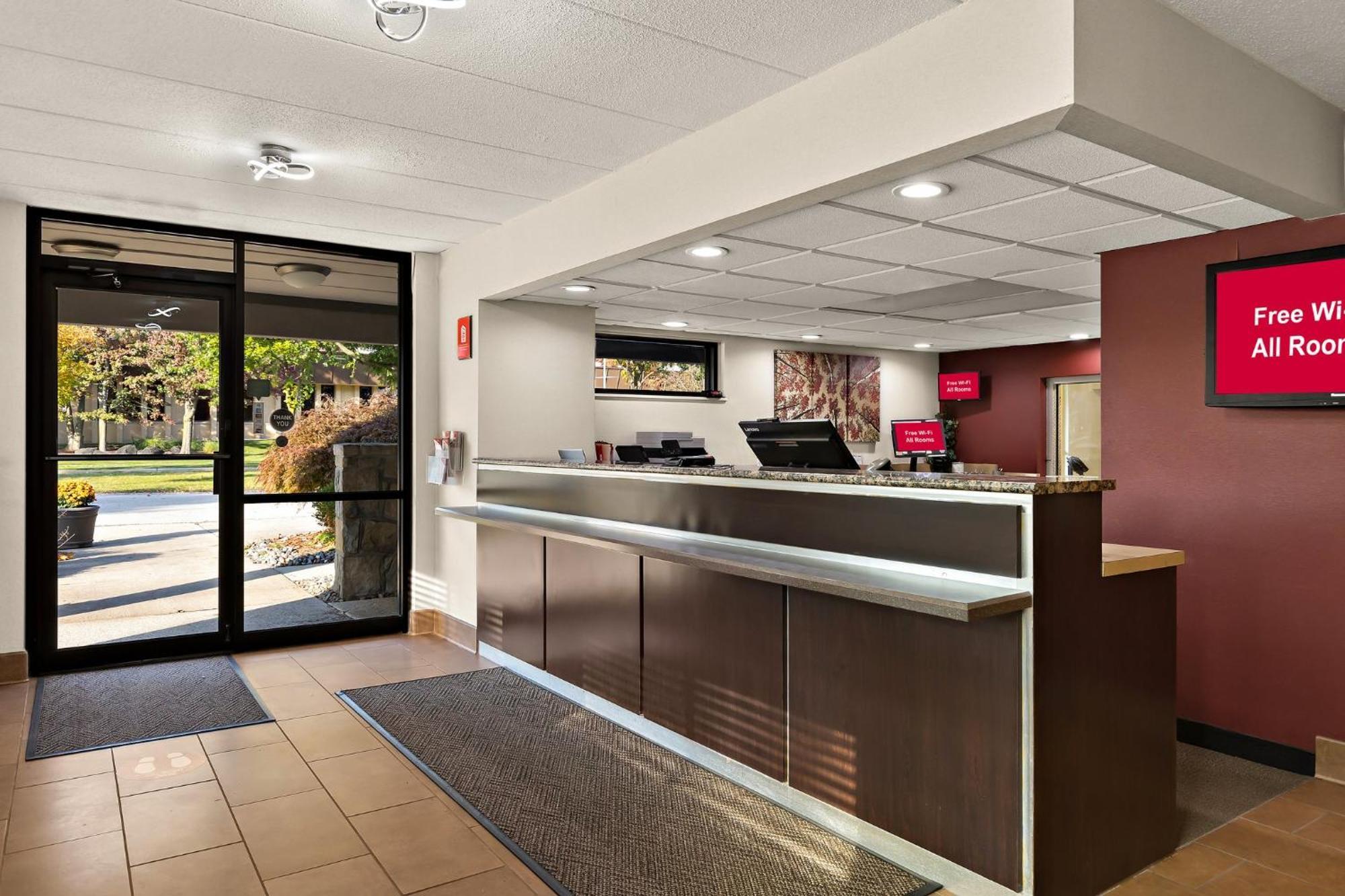 Red Roof Inn Cleveland - Уэстлейк Экстерьер фото