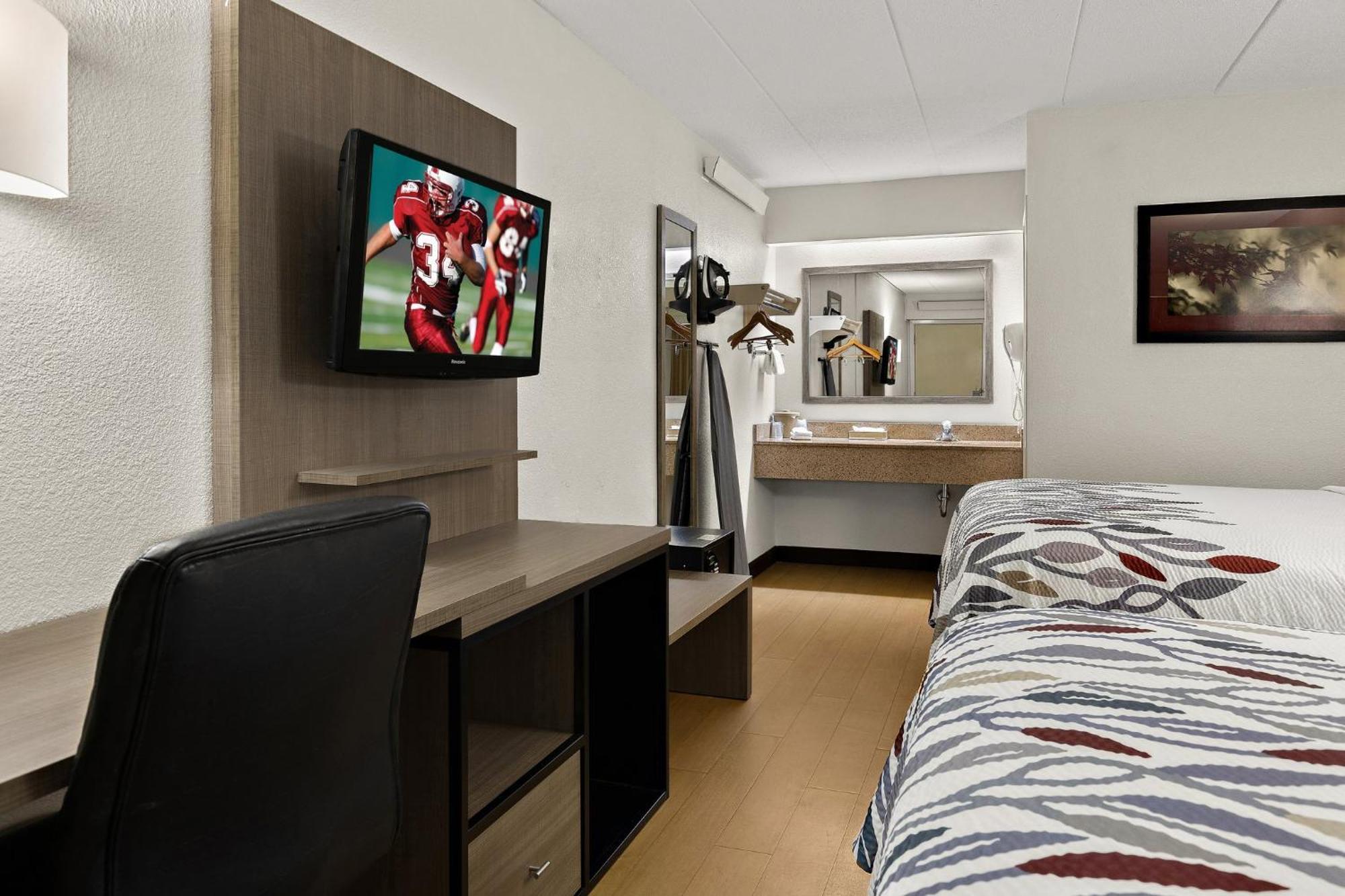 Red Roof Inn Cleveland - Уэстлейк Экстерьер фото