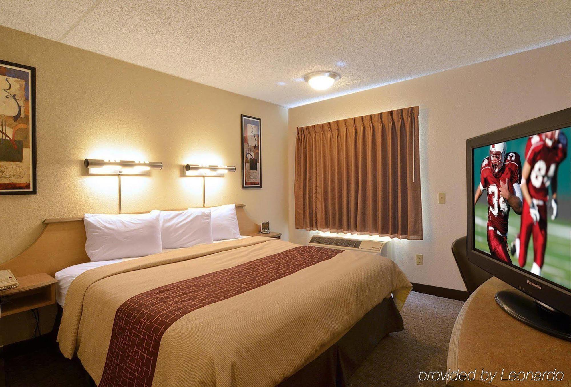 Red Roof Inn Cleveland - Уэстлейк Экстерьер фото