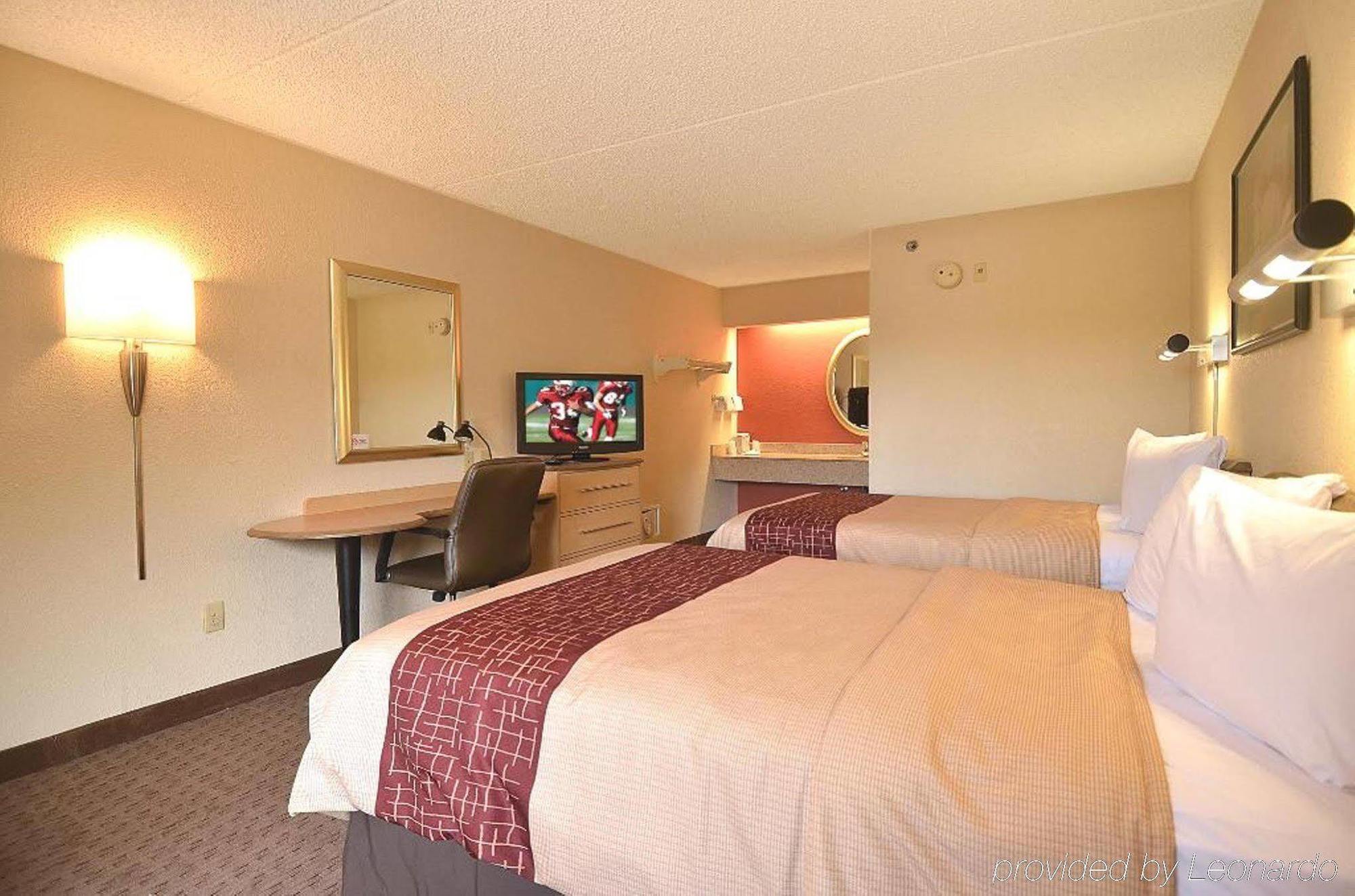 Red Roof Inn Cleveland - Уэстлейк Экстерьер фото