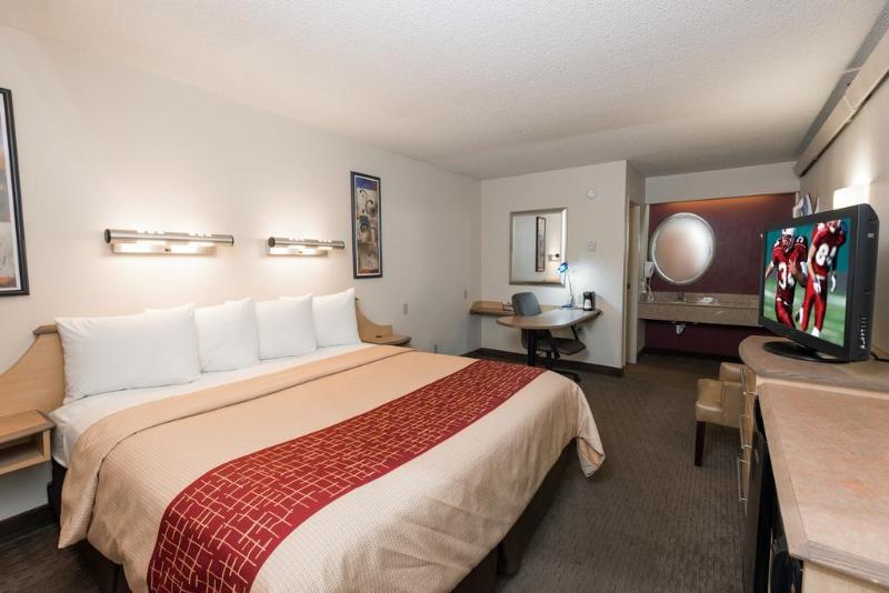 Red Roof Inn Cleveland - Уэстлейк Экстерьер фото