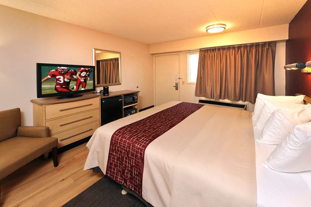 Red Roof Inn Cleveland - Уэстлейк Номер фото